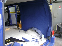 Wandbekleding monteren in de Blue Star